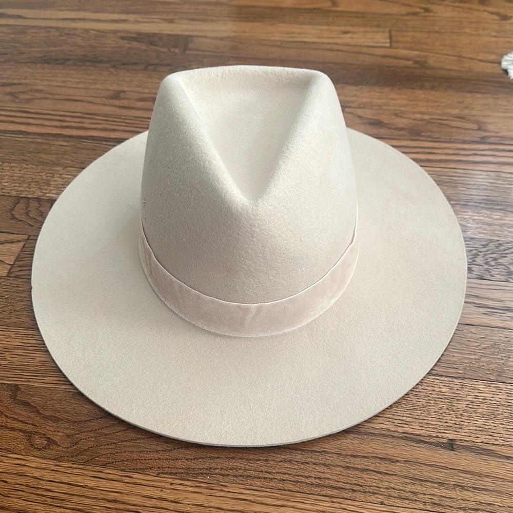 Lack of Color Benson Tri in cream, brand new never worn